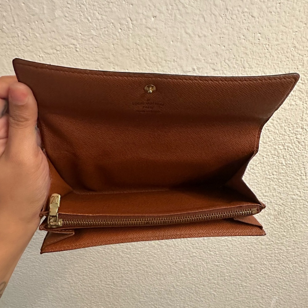 Louis Vuitton Monogram Wallet - Picture 7 of 10